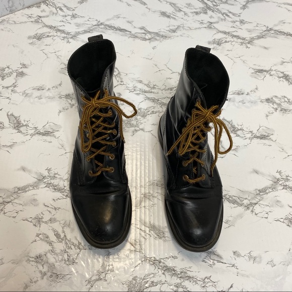 Dr. Martens 1460 Black Boanil Leather Boot - Picture 3 of 9